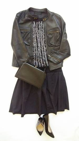 黒い服しか着ない女の心理、黒い服を着ない女の心理