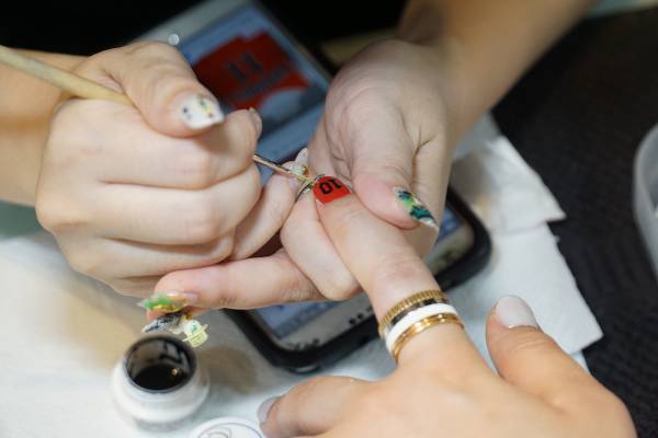 アニメ好きが唸る、感動の痛ネイル。これさえあれば明日もがんばれる