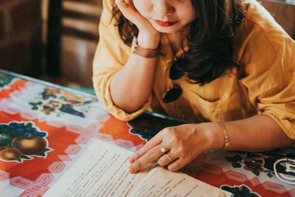 物語に手を振る、その前に。【TheBookNook #59】