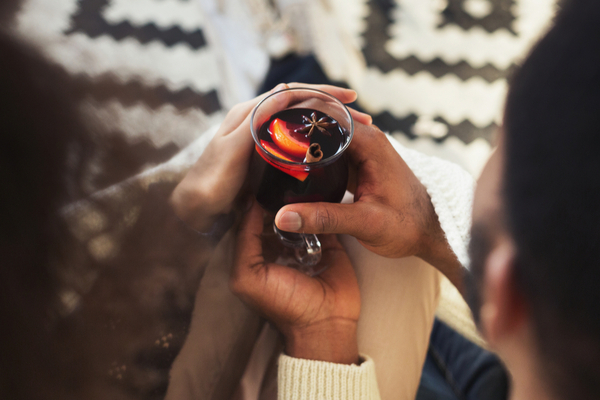 ヴァン・ショーの作り方。フランス女性が好む「美しくなるホットワイン」