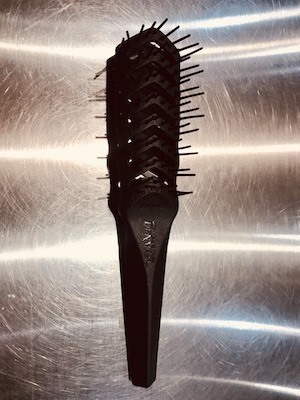 アラフォー女性におすすめのヘアブラシの選び方＆使い方