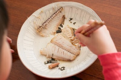 子どももきれいに完食！　大人でも苦手な魚の食べ方はこう教える！