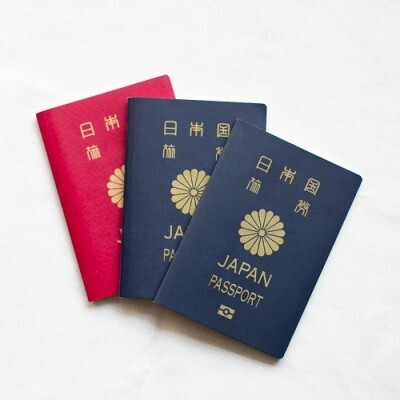 パスポート写真が家で撮れる？！　簡単、お得なスマホ撮影術