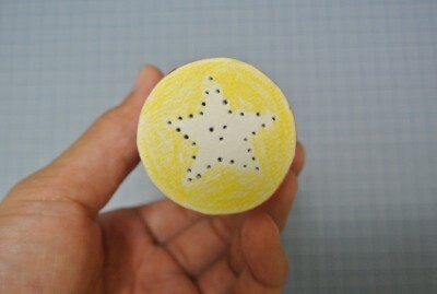 親子で簡単工作！20分で完成の「ホログラム万華鏡」