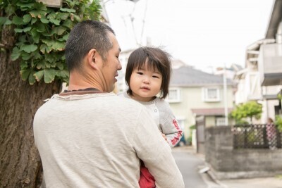 専業主夫が感じる孤独と厳しい世間の目・・・そしてママ友の輪に入るまで