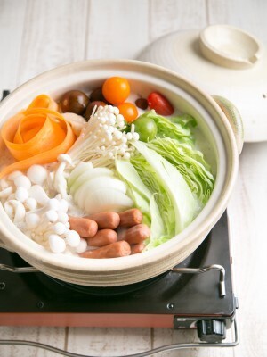 和だしパックで簡単！子どもがもりもり食べてくれる、洋風アレンジ鍋