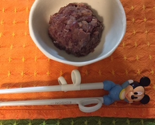 三世代においしい！砂糖なしのあんこと揚げないおかきもちの作り方