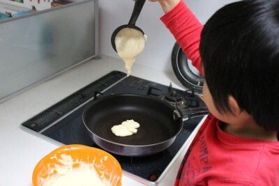 親子で作ろう！栄養士が教える失敗しないホットケーキの作り方