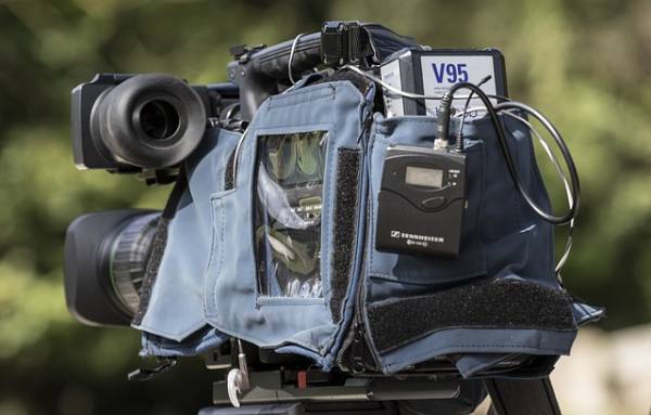 チョイ役で映るかも？親子で映画やドラマのエキストラに参加してみた！