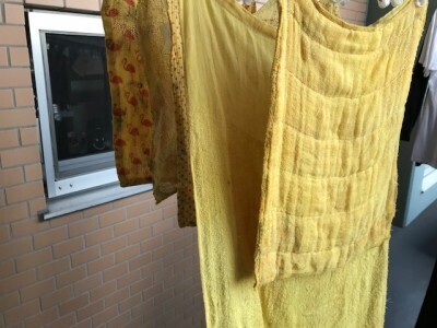 まるで化学実験！ 家で簡単にできる「玉ねぎ染め」は自由研究にもイイ！