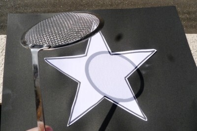 光と影で遊ぶ工作で、子どもの「なんで？」「どうして」を引きだそう