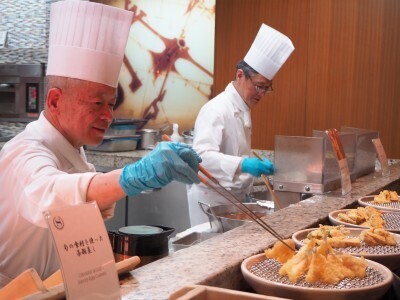 子連れで行くホテルのランチブッフェ、効率よく楽しむコツをシェフに聞いてみた！