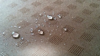 子どもの持ち物には防水スプレー！これで洗濯がグッとラクに