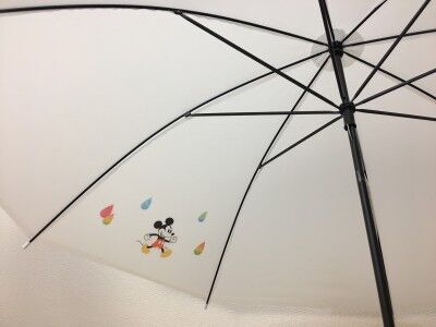 100均シールで変身 無地のレイングッズがオンリーワンアイテムに 18年5月11日 ウーマンエキサイト 1 2