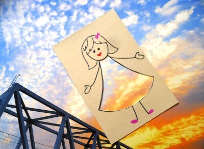 いつもの風景で遊べる「切り抜きカード」を子どもと作ろう