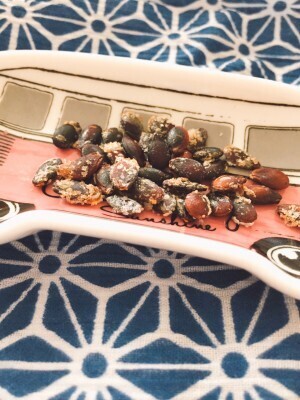 捨てないで！スイカの種や皮は本当においしく食べられる！