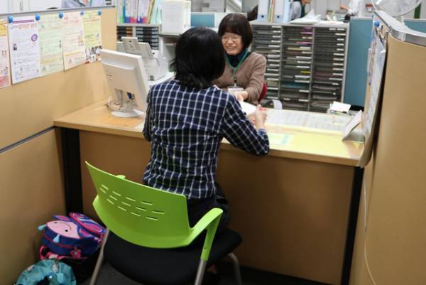 働きたいママに「マザーズハローワーク」は頼りになる？利用して感じたのは…