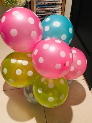 パーティーが100倍盛りあがる！バルーンデコ「ビーハイブ」