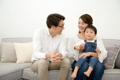 【共働き夫婦必見】子どもが発熱！会社を休むのはママ・パパどっち？