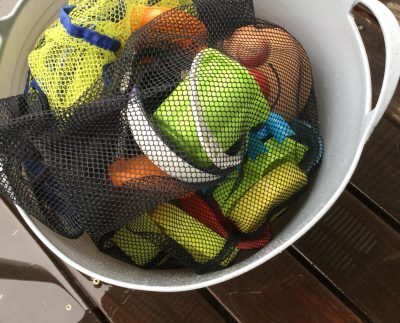 置きっぱなしのオモチャが蚊の温床!?効果的な対策は