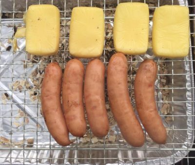 【100均グッズ】めっちゃ簡単に楽しめる「燻製」バーベキュー