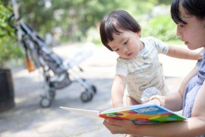 記憶が飛ぶほど忙しい！3人の子育てに寄り添ってくれた5冊