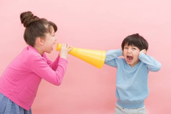 もう、うんざり！きょうだいゲンカ止める？止めない？そのワケは？