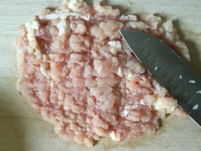 もも肉に負けない！パサパサ鶏胸肉がやわらかくなる方法