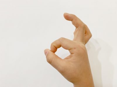 意外とできてない！正しい鉛筆の持ち方はOKサインで