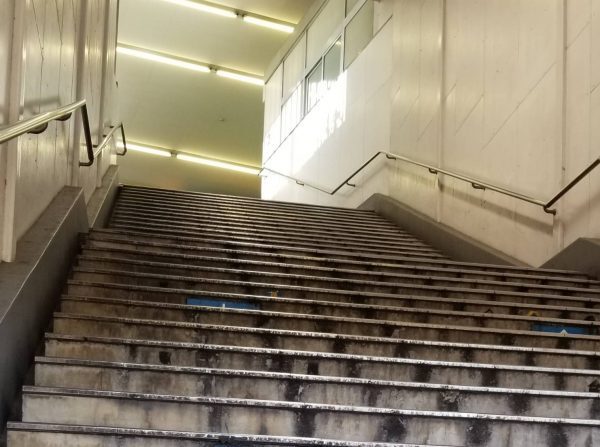 3歳で内斜視と診断された娘。悲観する母をよそに娘はたくましく成長し…