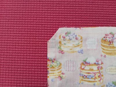 直線縫いだけで簡単！給食用ランチョンマットの作り方