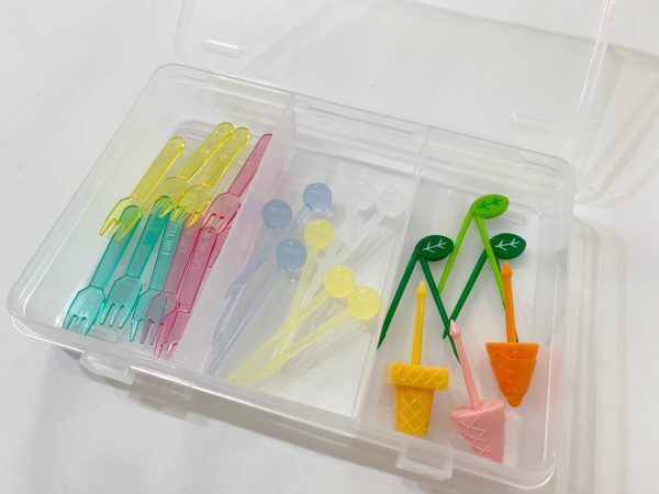 お弁当グッズのスッキリ収納に100均アイテムが大活躍！