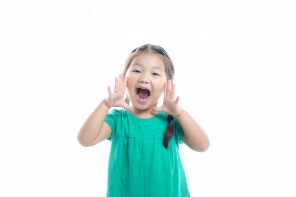 声優・本名陽子さんに聞く！親子で気軽に取り組める発声練習