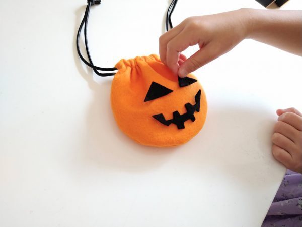 すぐできる！ハロウィーン用かわいいキャンディバッグの作り方
