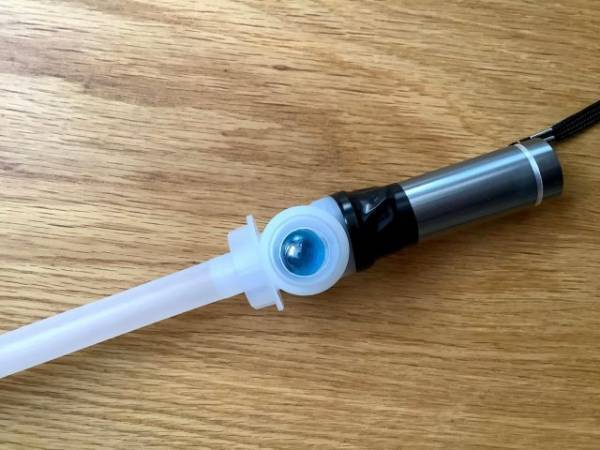 コレほしい～！「光る剣」が100均アイテムですぐできる！