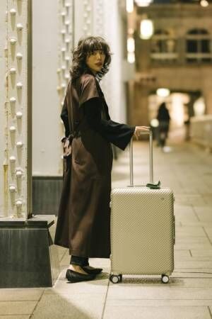 働く女性のためのバッグブランド「W&amp;#038;.Day/Night」から、あったらうれしいが詰まったコラボスーツケースが登場！