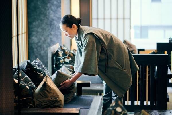 日本屈指の高級ホテルで働く“接客の匠”が語る「誰かの人生に感動を与えるための努力」とは