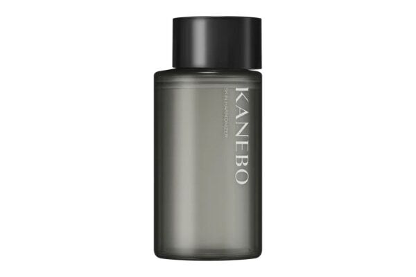 KANEBOから悪玉化する皮脂をトラップする新技術搭載の“闘う”化粧水が登場