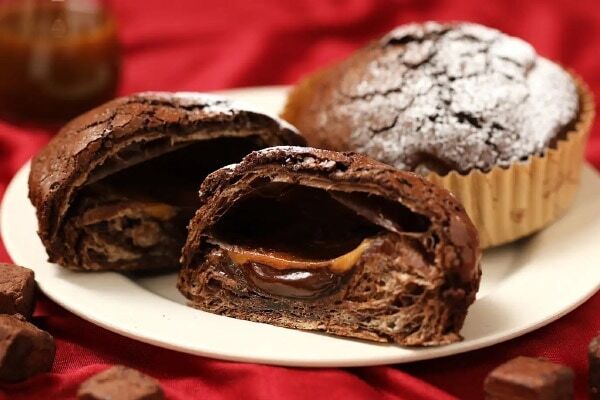 チョコづくしで幸せ……!!!　ハートブレッドアンティーク、バレンタイン先駆けのチョコパン5種が新登場