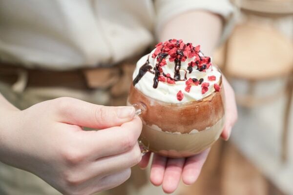 原宿なのに、まるでコーヒー農園？　サステナブルなカフェがオープン