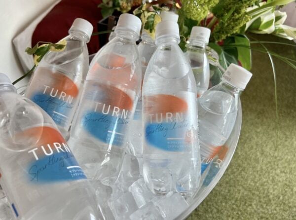 夏に向けたインナーケアは“水”がポイント!?　新商品「TURN Sparkling Water」発表会レポート