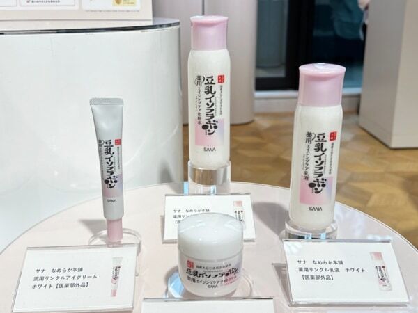 初めてのエイジングケアにも。「なめらか本舗」薬用エイジングケアラインから新アイテムが発売