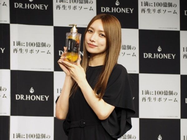 エクソソームとNMNを配合した新ヘアケアブランド「DR.HONEY」誕生。 後藤真希、ヘアケアのこだわりは？