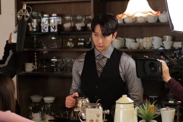 ２PMチャンソン主演。ドラマ『純喫茶イニョン』がFODで配信開始