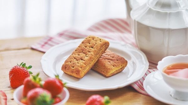 ほんのり香るあまおう苺。完全栄養パン「BASE BREAD ストロベリー」発売