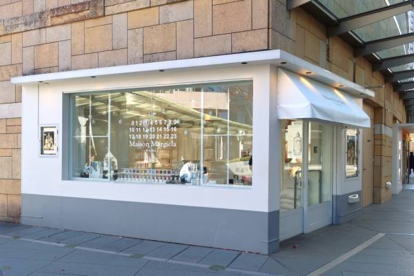 おしゃれなホリデーギフトが見つかる！　メゾン マルジェラ「レプリカ」フレグランスが六本木ヒルズにPOPUPストアをオープン