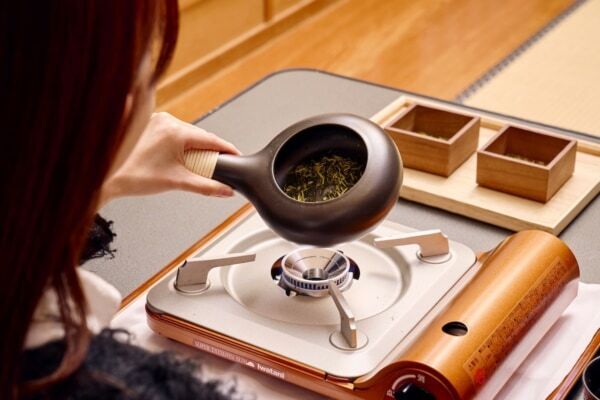 2025年の開運を願う！　ザ・プリンス パークタワー東京で“お茶煎り”体験開催