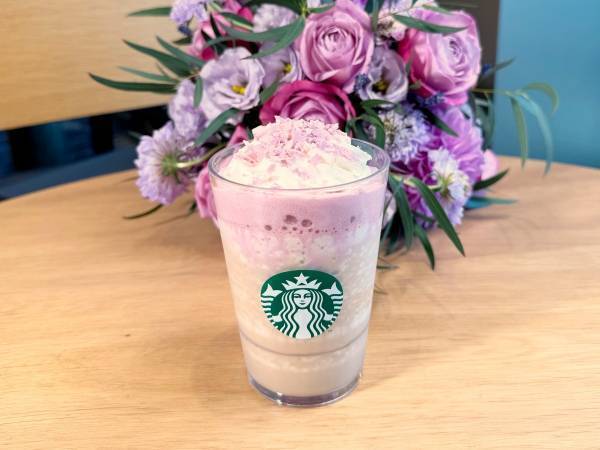 スタバから豪褒美フラペチーノが登場！　アールグレイと花々の華やかな香りに癒やされる「ロイヤル アール グレイ ブーケ フラペチーノ」