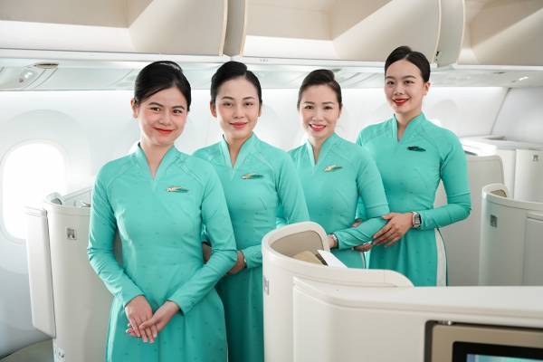 今年の初海外は「ベトナム＆カンボジア」がおすすめ！　フォトジェニックな“線香村”も注目