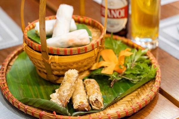 今年の初海外は「ベトナム＆カンボジア」がおすすめ！　フォトジェニックな“線香村”も注目